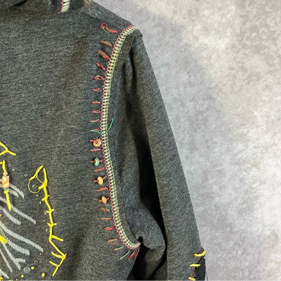 🔺SOLD🔺 Two Face Women’s Hooded Jacket M Gray Faux Fur Lined Stitch & Embroidered - Picture 11 of 14